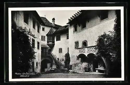 AK Vaduz, Schloss Vaduz, Schlosshof