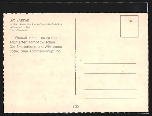 AK Filmszene aus Karl May-Film Winnetou, Old Shatterhand und Häuptling im Todeskampf