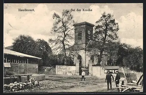 AK Heudicourt, Strassenpartie an der Kirche