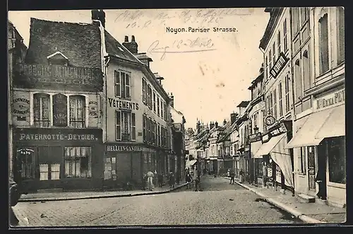 AK Noyon, Pariser Strasse mit Geschäften