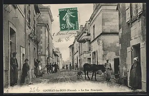 AK Coussay-les-Bois, La Rue Principale, Strassenpartie