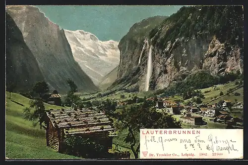 AK Lauterbrunnen, Ortsansicht mit Wasserfall