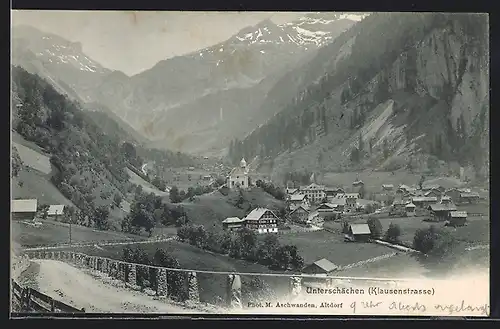 AK Unterschächen, Strasse zur Ortschaft