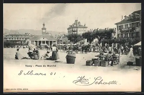 AK Vevey, la place du Marché animée un jour de marché