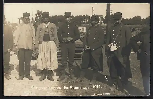 Foto-AK Sennelager, Kriegsgefangene Franzosen, Turkos und Zuaven, 1914