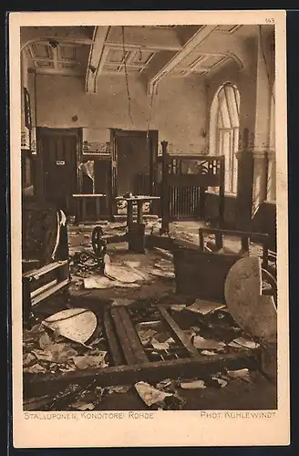 AK Stallupönen, teilweise zerstörte Konditorei Rohde im ersten Weltkrieg, Innenansicht
