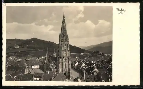 AK Freiburg i. Br., Ortsansicht mit Dom