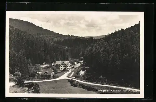 AK Zwickgabel, Gasthaus Zum Mohren von einem Berg aus