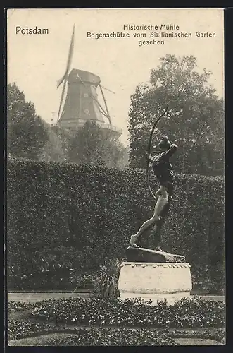 AK Potsdam, Historische Mühle, Bogenschütze vom Sizilianischen Garten aus gesehen