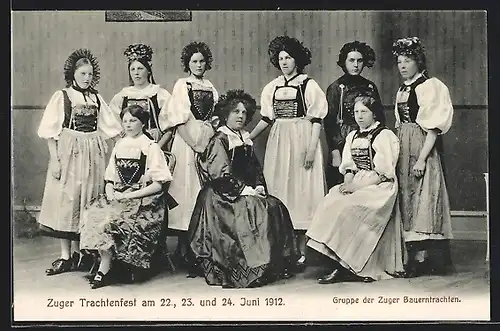 AK Zug, Trachtenfest im Juni 1912, Gruppe der Zuger Bauerntrachten