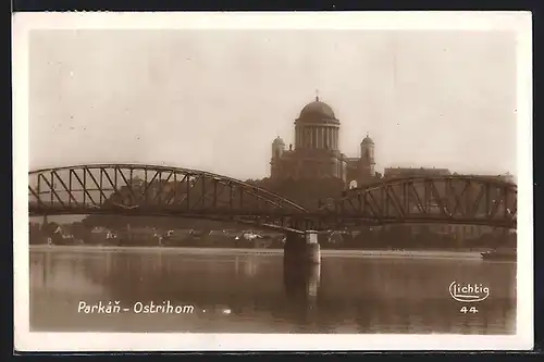 AK Parkan-Ostrihom, Brücke
