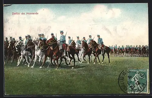 AK Dèfilè de Hussars, Soldaten der Kavallerie
