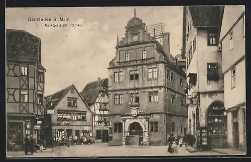 AK Gemünden a. Main, Strasse am Marktplatz mit Rathaus