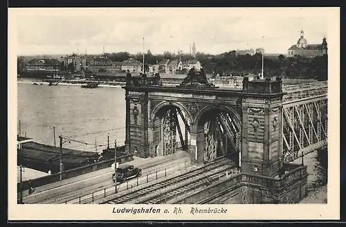 AK Ludwigshafen a. Rh., Rheinbrücke mit Ortsblick