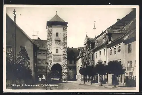 AK Villingen, Strassenpartie am Riettor