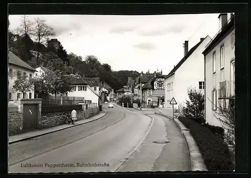 AK Pappenheim, Bahnhofstrasse mit Tankstelle