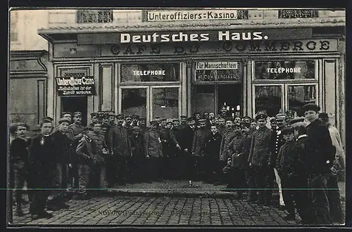 AK Noyon, Deutsches Haus mit Soldaten