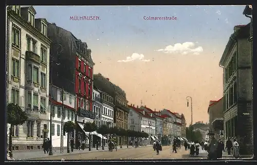 AK Mülhausen, Colmaererstrasse mit Passanten