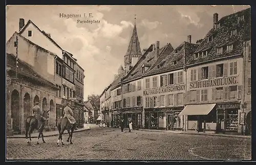 AK Hagenau, Paradeplatz, Monsieurs à cheval