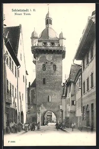 AK Schlettstadt, Menschen vor den Neuen Turm