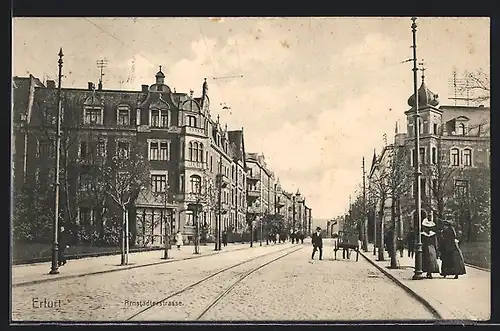 AK Erfurt, Arnstädterstrasse mit Passanten