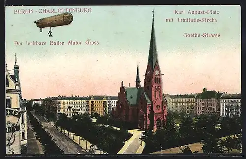 AK Berlin-Charlottenburg, Zeppelin des Major Gross über dem Karl August-Platz