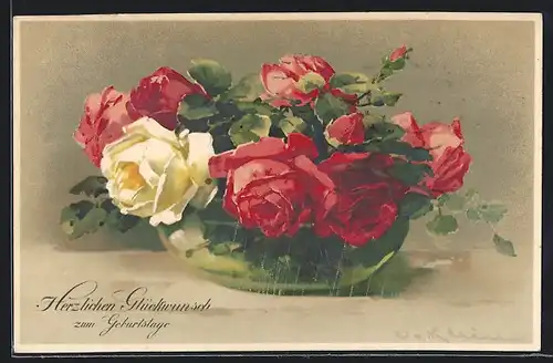 Künstler-AK Catharina Klein: Weisse und rote Rosen in einer Vase
