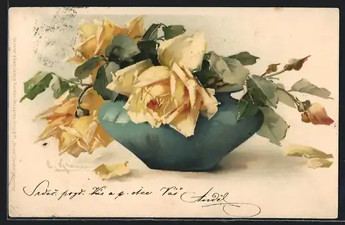Künstler-AK Catharina Klein: gelb blühende Rosen in einer blauen Vase