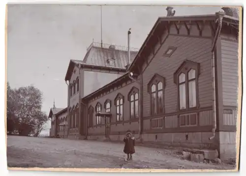 Fotografie M. L. Carstens, Hamburg, Ansicht Turku, Partie am Pflegeheim Hemmet, vanhainkoti