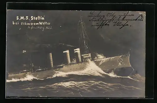 AK Kriegsschiff SMS Stettin bei schwerem Wetter