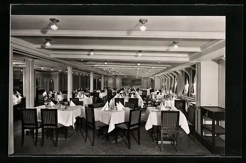 AK Passagierschiff Hamburg der Hamburg-Amerika Linie, Speisesaal der Touristen-Klasse
