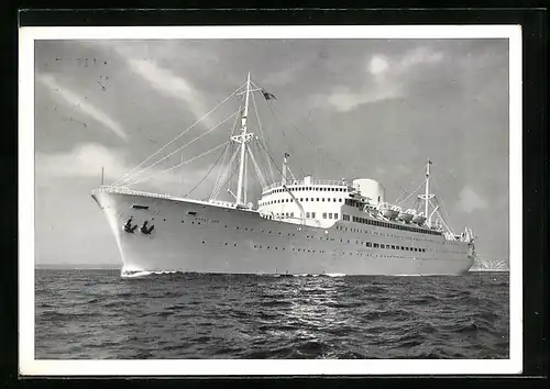 AK Passagierschiff M. S. Arosa Sky vor der Küste