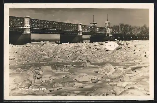 AK Wien, Eisstoss 1929, zugefrorener Fluss und Reichsbrücke