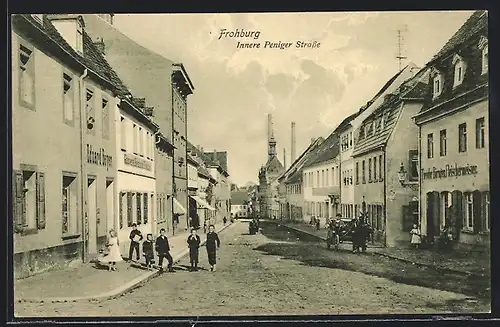 AK Frohburg, Innere Peniger Strasse mit Passanten