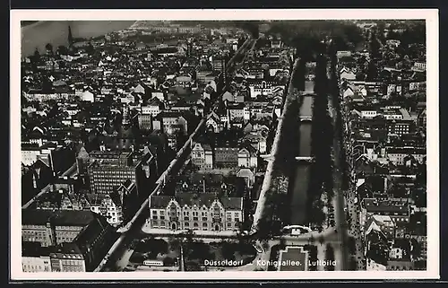 AK Düsseldorf, Panorama mit Königsallee-Strasse, Luftbild