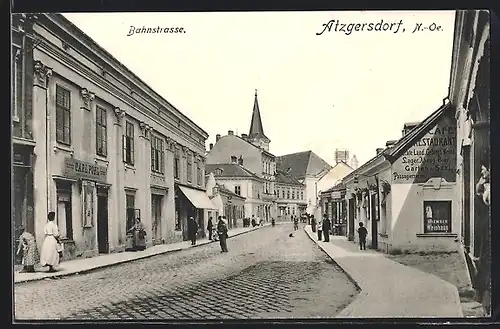 AK Wien-Atzgersdorf, Bahnstrasse mit Cafe-Restaurant und Geschäften