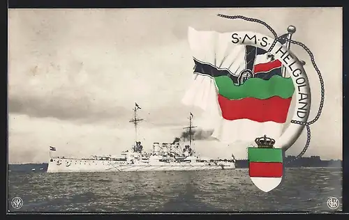 AK Kriegsschiff S. M. S. Helgoland passiert eine Stadt