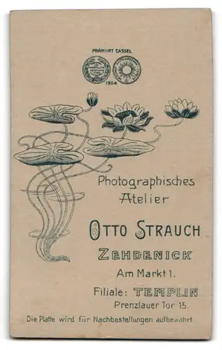 Fotografie Otto Strauch, Zehdenick, Am Markt 1, Junger Herr im Anzug mit Krawatte