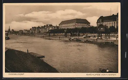 AK Düsseldorf, Rheinufer vom Hafen