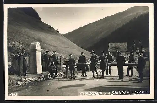 AK Soldaten am Schlagbaum der Brennergrenze