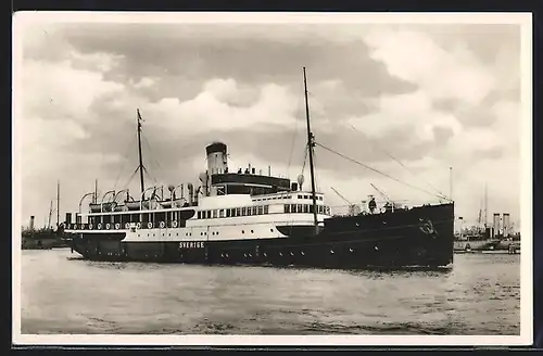 AK Passagierschiff Sverige im Wasser