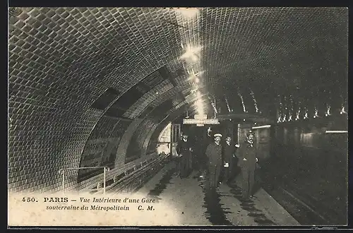 AK Paris, Vue interieure d'une Gare souterraine du Metropolitain