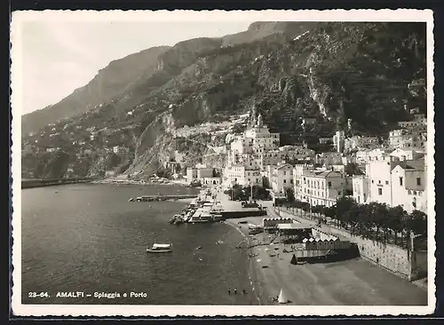 AK Amalfi, Spiaggia e Porto