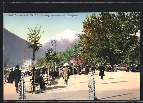 AK Meran, Passanten auf der Giselapromenade mit Blick zur Zielspitze