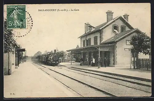 AK Ballancourt, La Gare