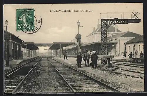 AK Romilly-sur-Seine, Intérieur de la Gare