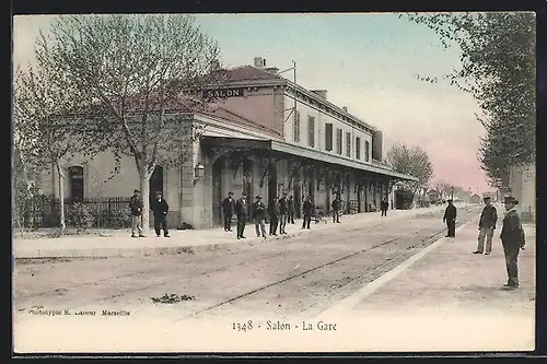 AK Salon, La Gare