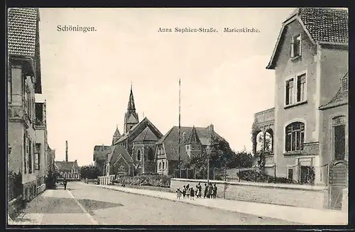 AK Schöningen, Anna Sophien-Strasse, Blick zur Marienkirche