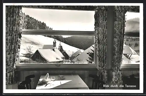 AK Muggenbrunn, Gasthof Pension z. Adler, Blick durch die Terrasse