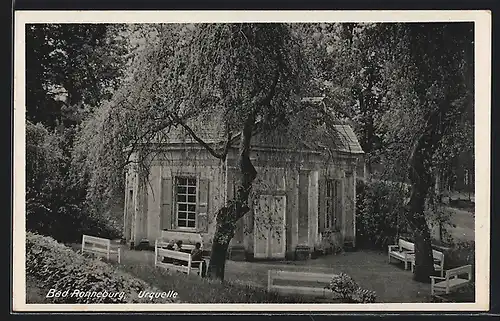 AK Bad Ronneburg, Urquelle mit Bänken